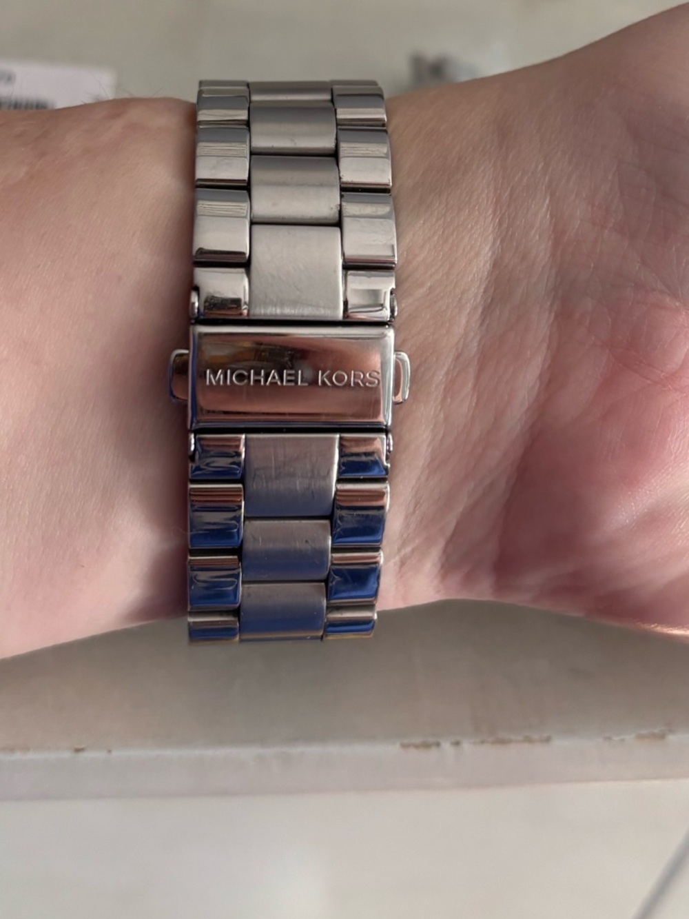 Michael Kors silver watch - Picture 3 of 7
